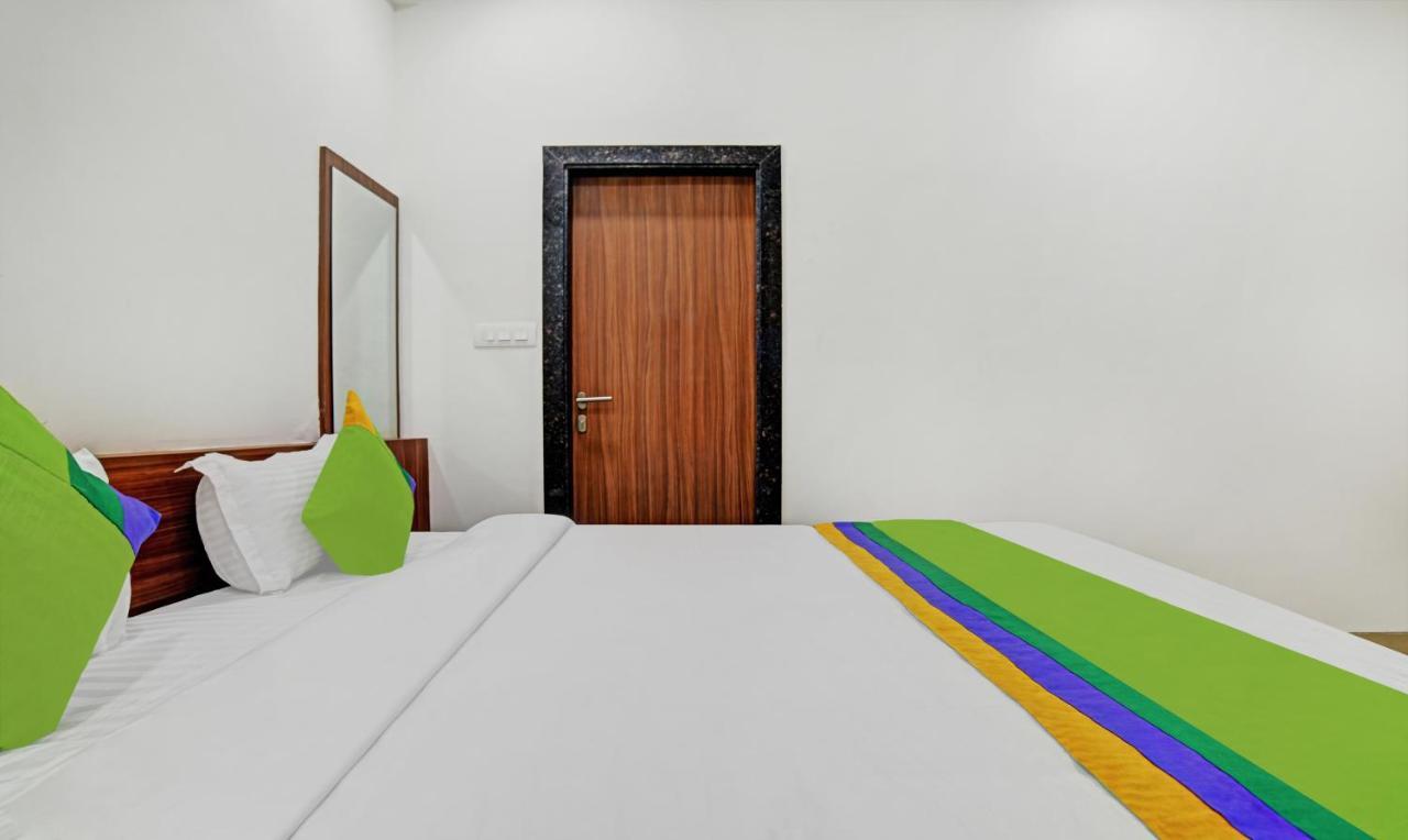 Treebo Shivaay Hotel Indore Luaran gambar
